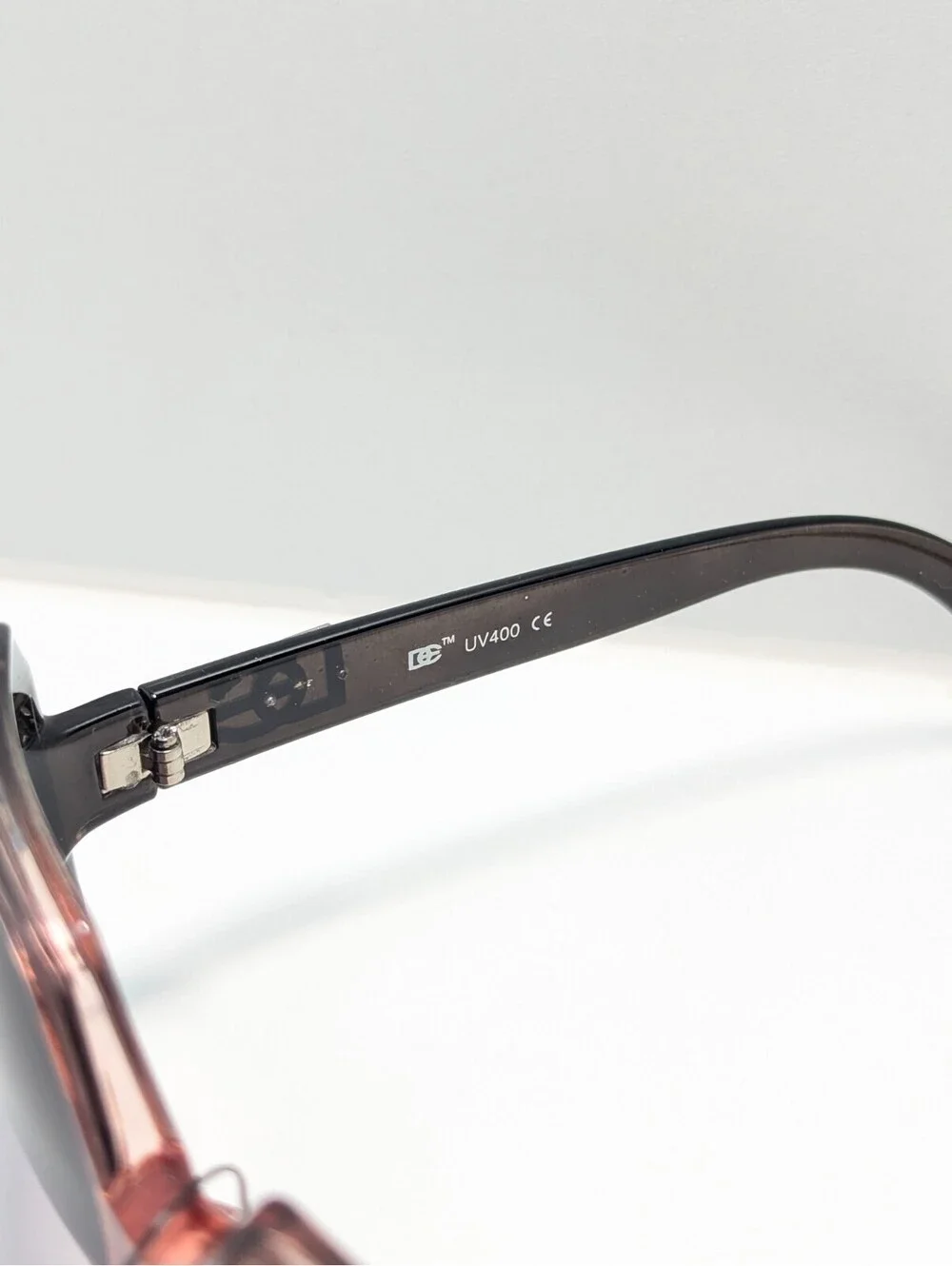 Designer Eyewear DE99 Purple Gradient UV Black Oversized Oval Women’s Sunglasses